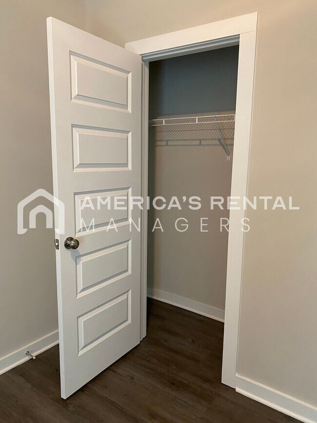 Building Photo - Home for Rent in Jemison, AL... View with 48 Hours Notice!