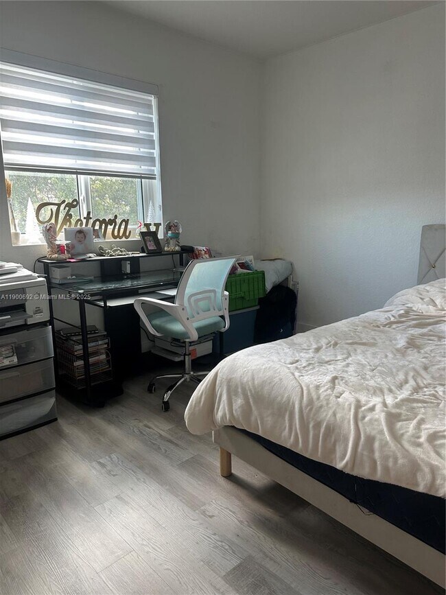 Building Photo - 12923 SW 285th Terrace