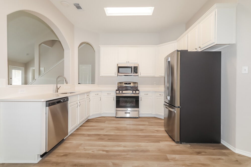 Building Photo - 2439 Ligustrum Flower Dr