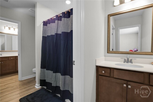 Building Photo - 2980 Kingswood Dr