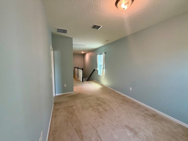 Building Photo - 9137 Grand Is Wy