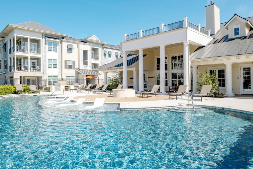 Primary Photo - Robley Place Apartments