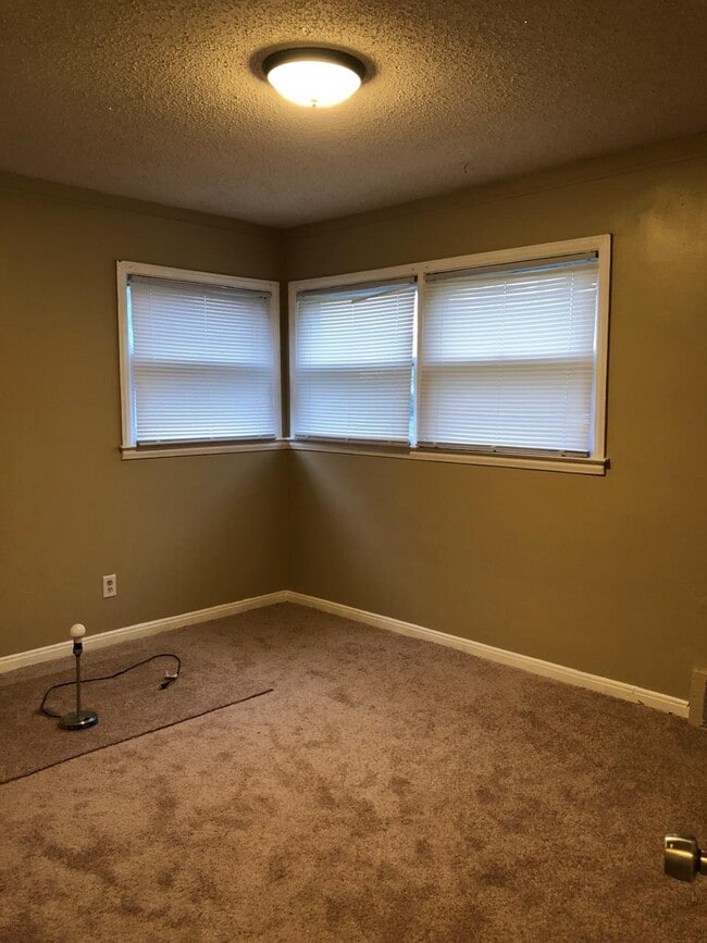 Building Photo - 20225 Anglin St