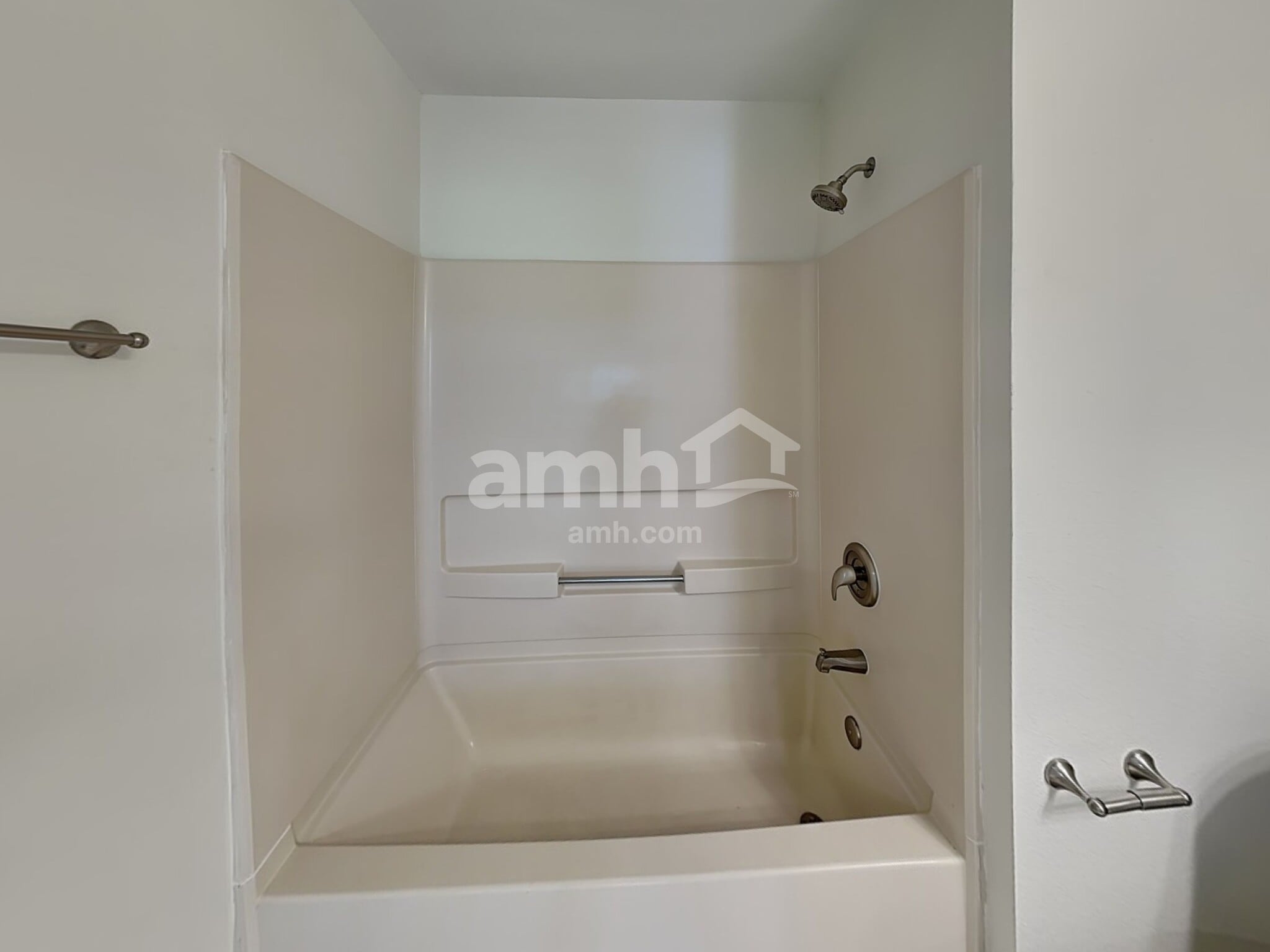 Building Photo - 4004 Malickson Dr