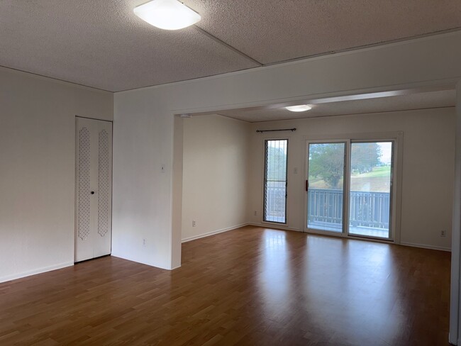 Building Photo - 3 Bedroom in Aiea - Looking over Golf Course