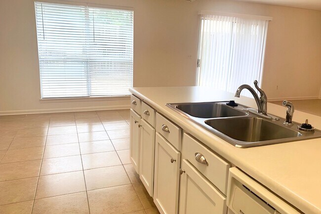 Building Photo - 499 Spring Brook Ln