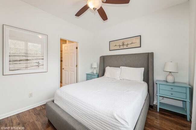 Building Photo - Beach Bliss: Cozy Condo Near Rehoboth & Lewes