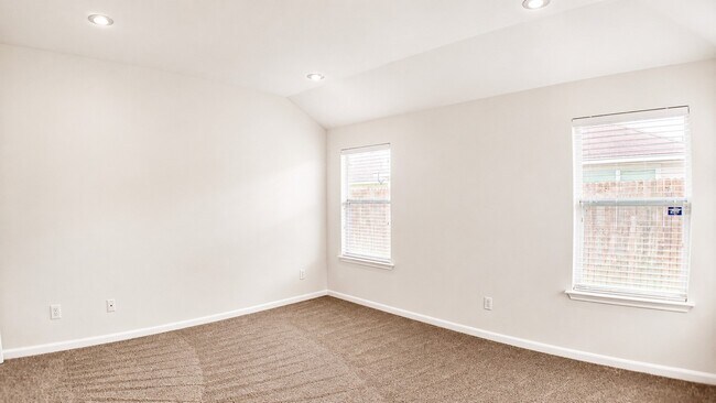 Building Photo - 7543 Legacy Pines Dr