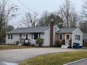 Building Photo - 121 Balsam Rd