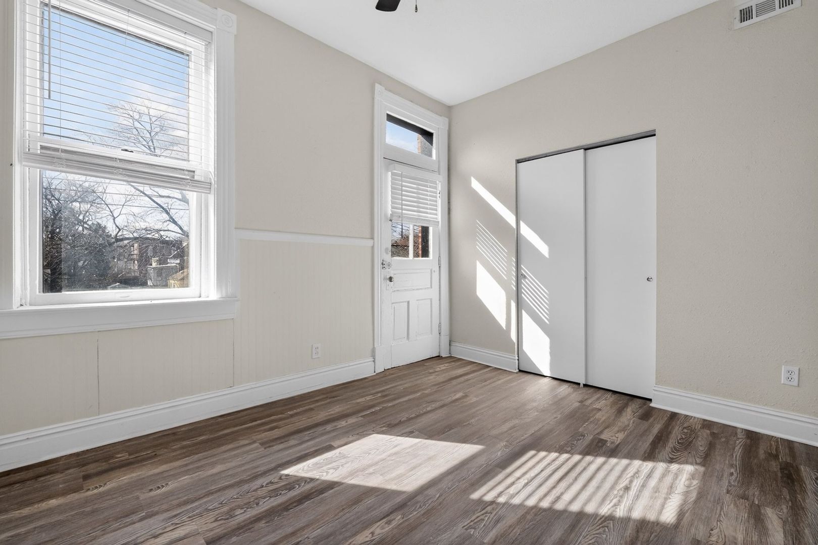 Building Photo - 2918 Sidney St