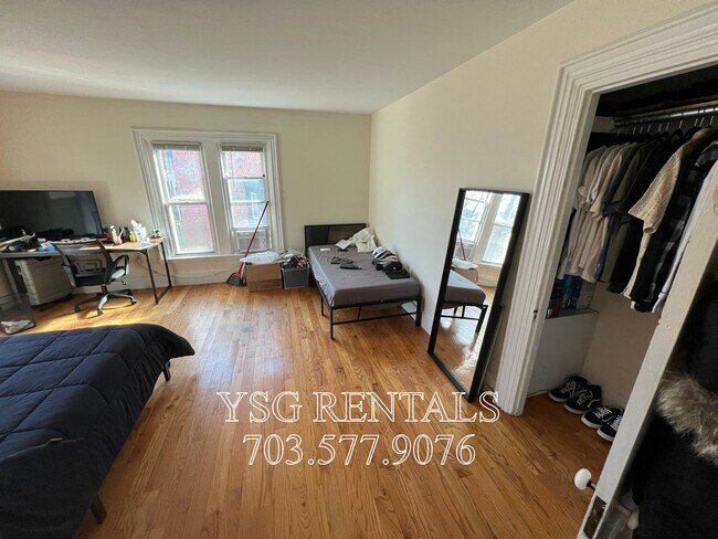 Building Photo - 25 Linwood St