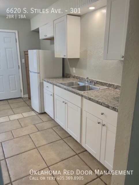 Building Photo - 6620 S Stiles Ave