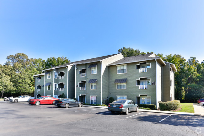 Matthews Pointe Apartments - Matthews, NC | Apartment Finder