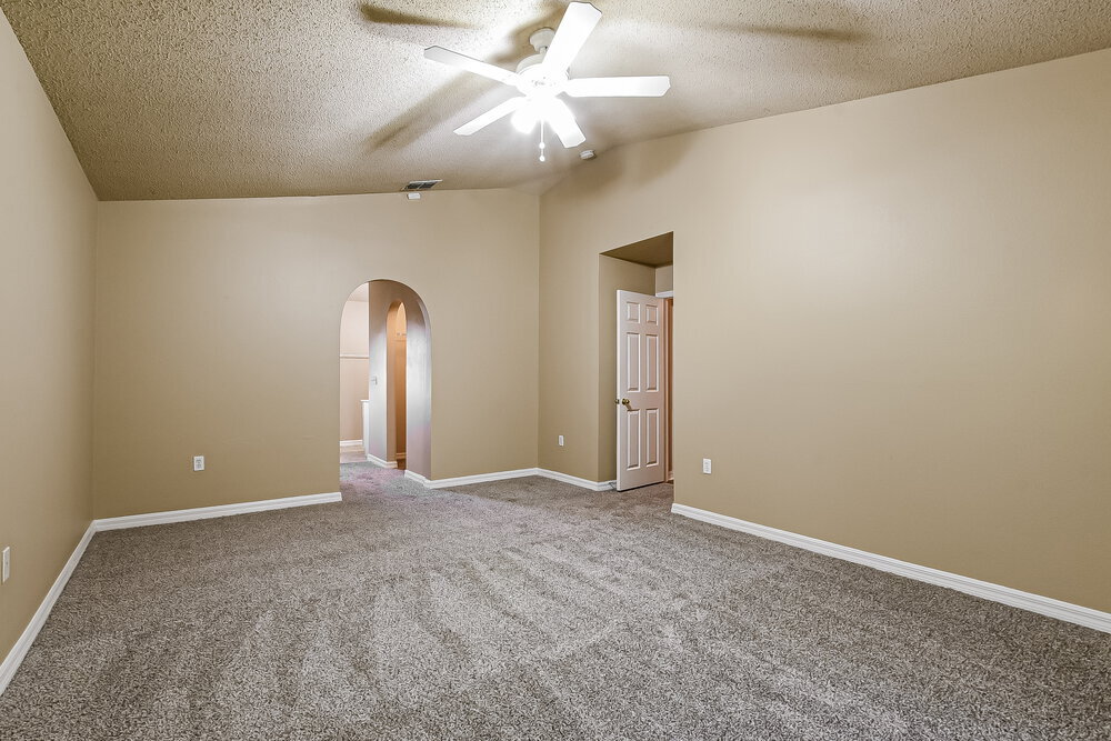 Building Photo - 4785 Willamette Cir