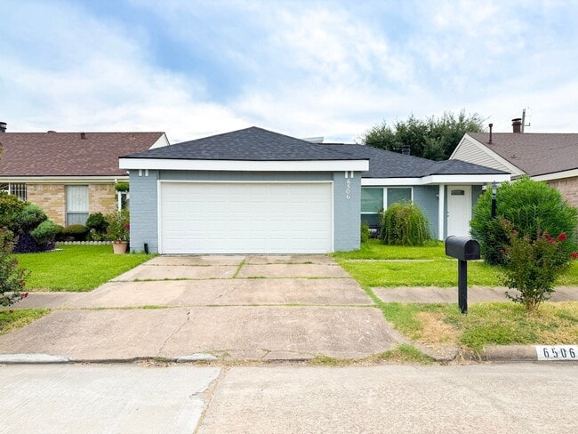 Primary Photo - 6506 Briar Glade Dr