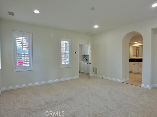 Building Photo - 50 Winding Way