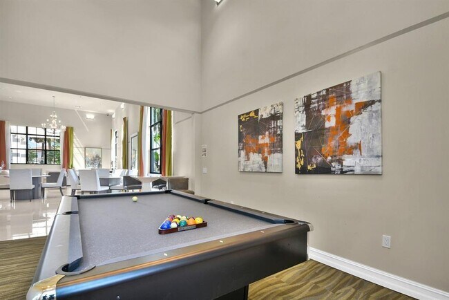 Building Photo - 9952 Brickhill Dr