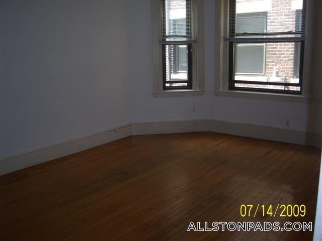 Building Photo - 215 Harvard Ave