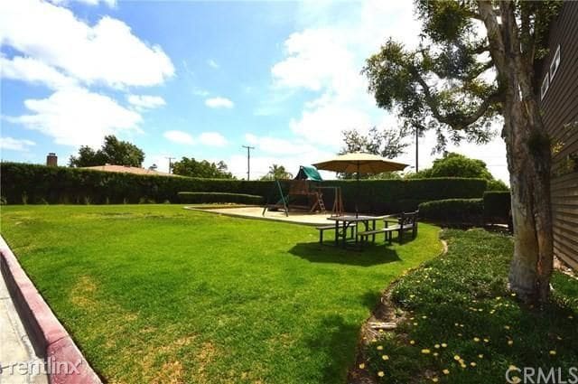 Building Photo - 3 br, 2 bath Condo - 755 N East St