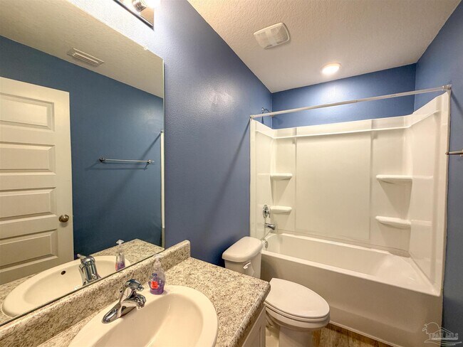 Building Photo - 7305 Lakeside Oak Ct