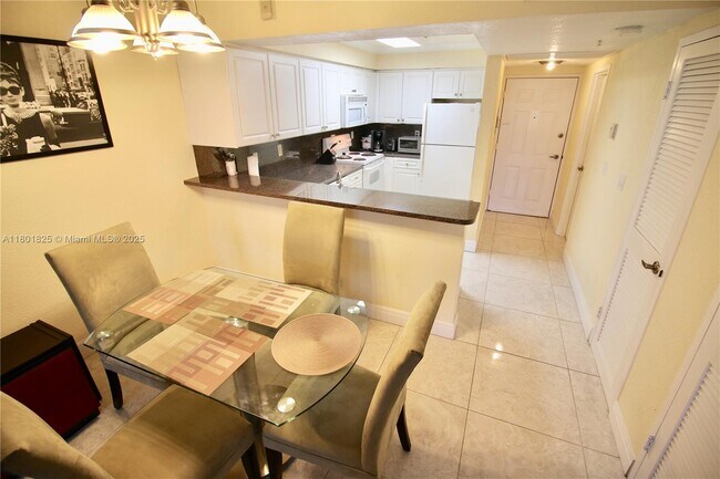 Building Photo - 2501 S Ocean Dr