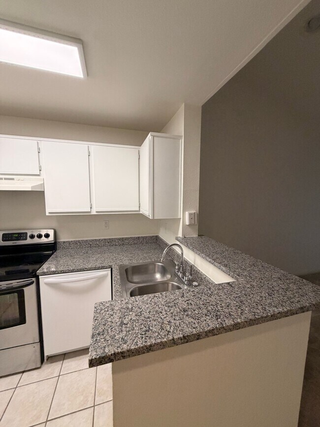 Building Photo - 3231 Allen Pkwy