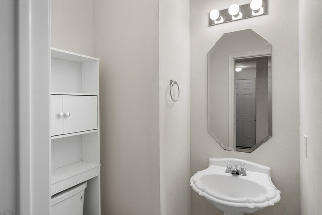 Building Photo - 87 N Delta Mill Cir