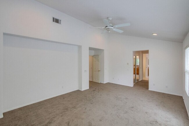 Building Photo - Westport @ Stonecrest