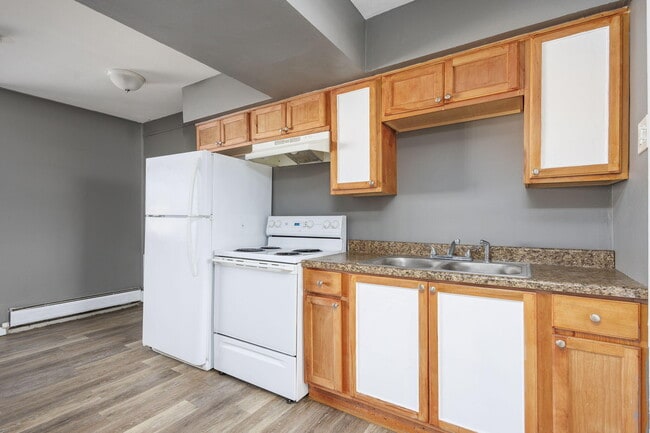 Building Photo - 19625 Conant St