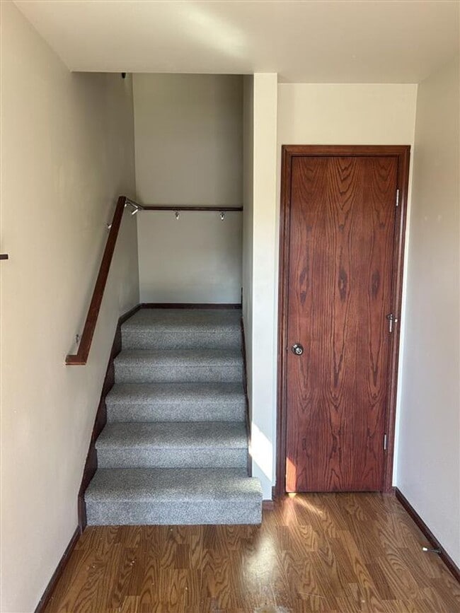 Building Photo - 330/332 Garfield St