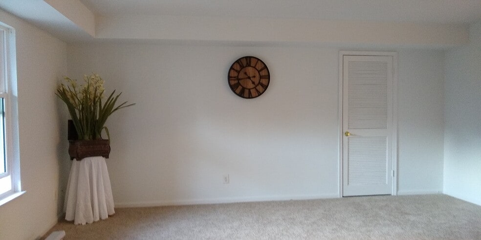 Building Photo - 13607 Orchard Dr