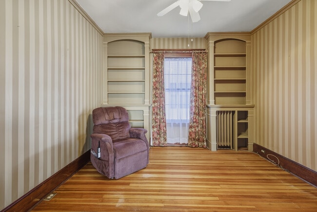 Building Photo - 87 Migeon Ave