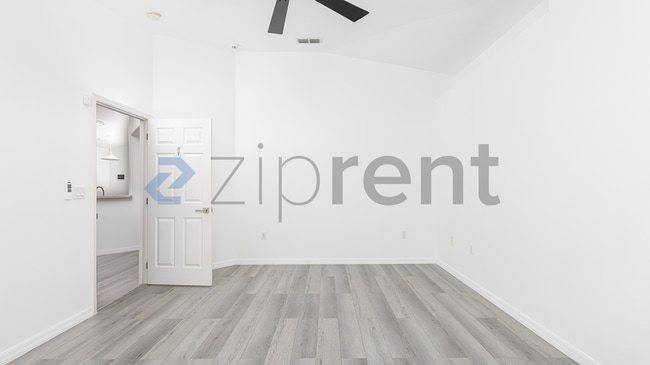 Building Photo - 510 Heather Hill Blvd