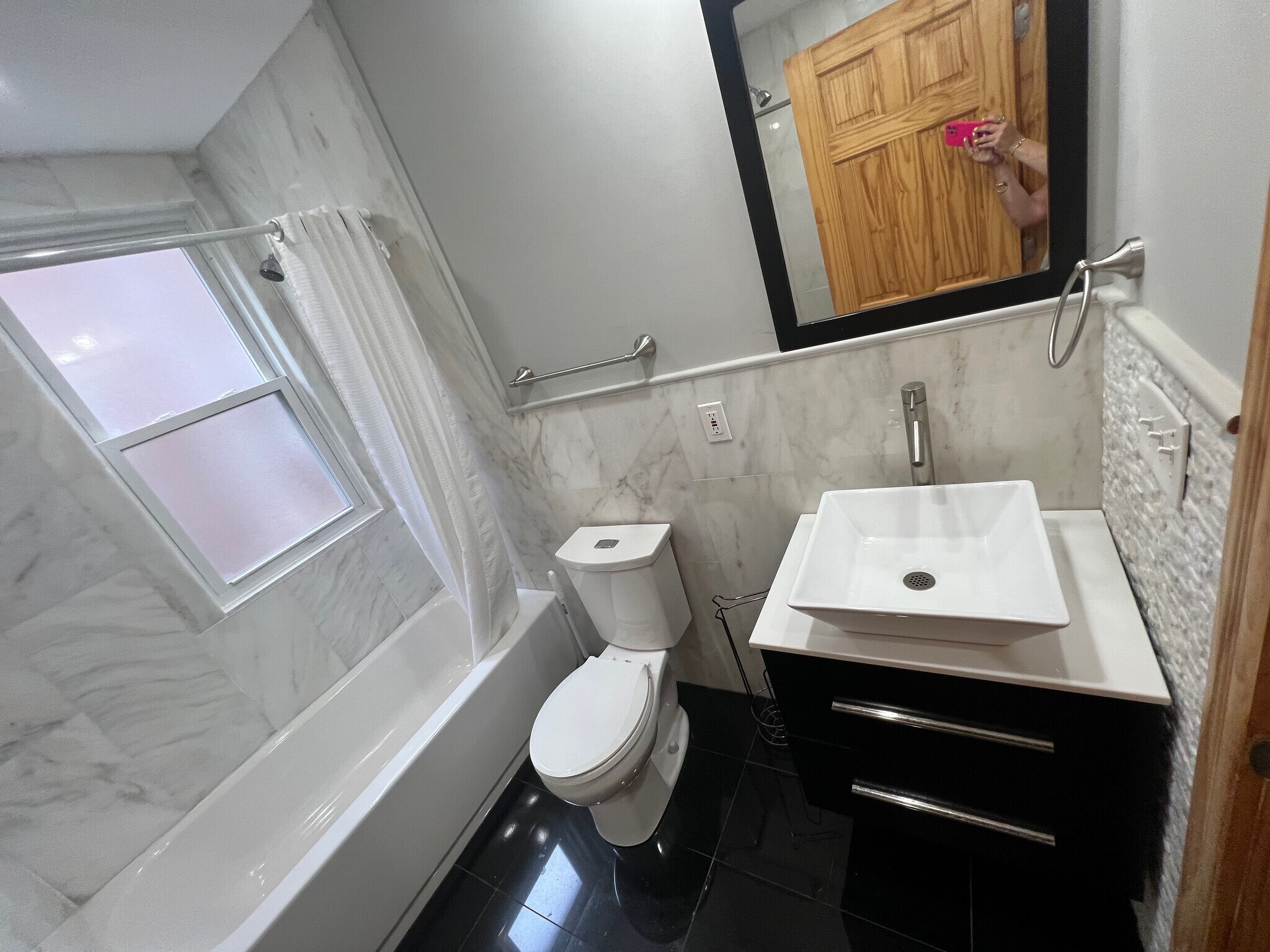 Building Photo - 152 Winchester St