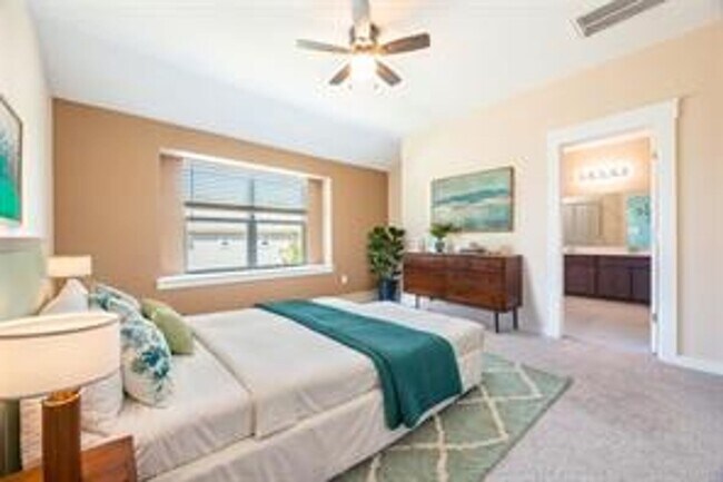 Building Photo - Spacious Condominium