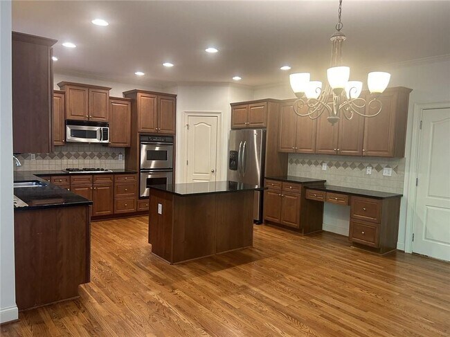 Building Photo - 10995 Abbotts Station Dr