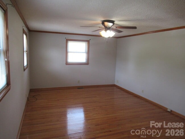 Building Photo - 7800 Cherry Point Dr