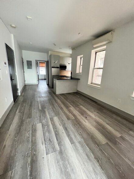 181 Baldwin Ave 2R - 175 Baldwin Ave