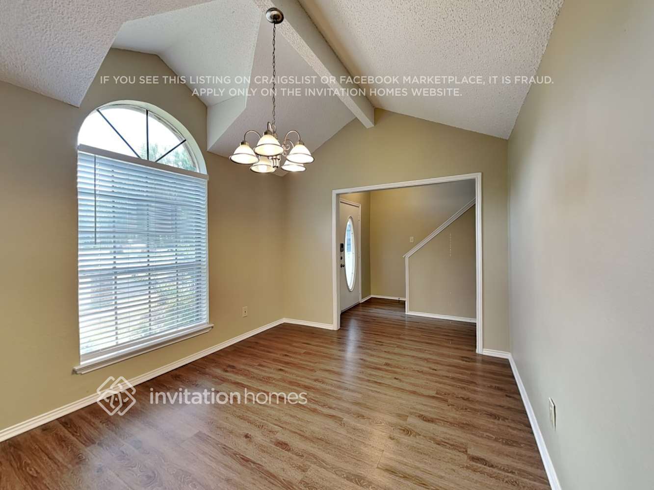 Building Photo - 1517 Woodvale Dr