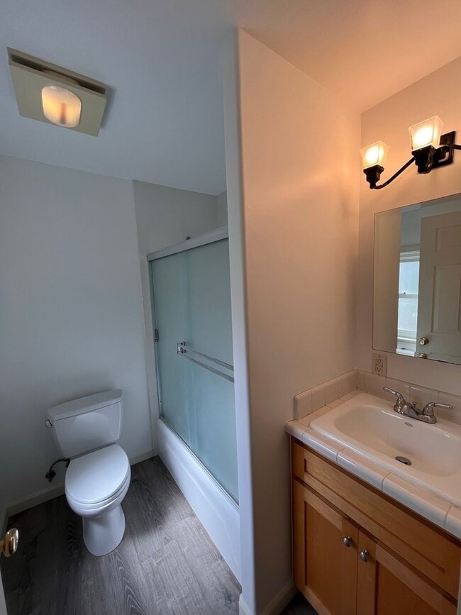 Building Photo - 1265 El Camino Real