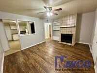 Building Photo - 2 bedroom downstairs unit at Grand Oaks Apartments!