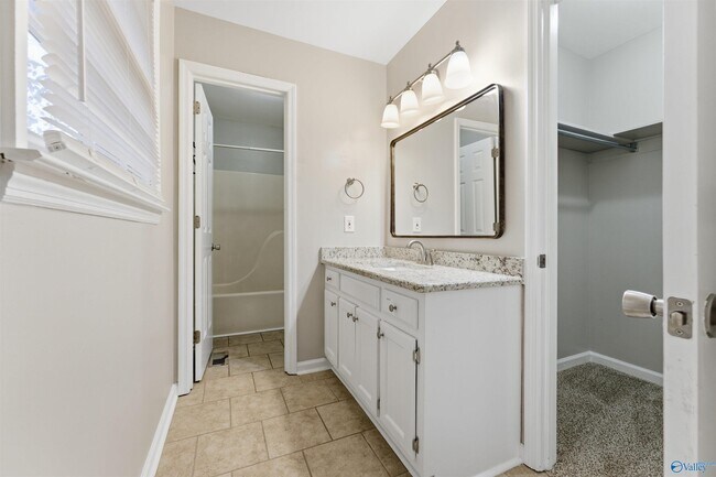 Building Photo - 121 Grayson Ave