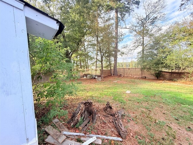 Building Photo - 208 Laurie Ln