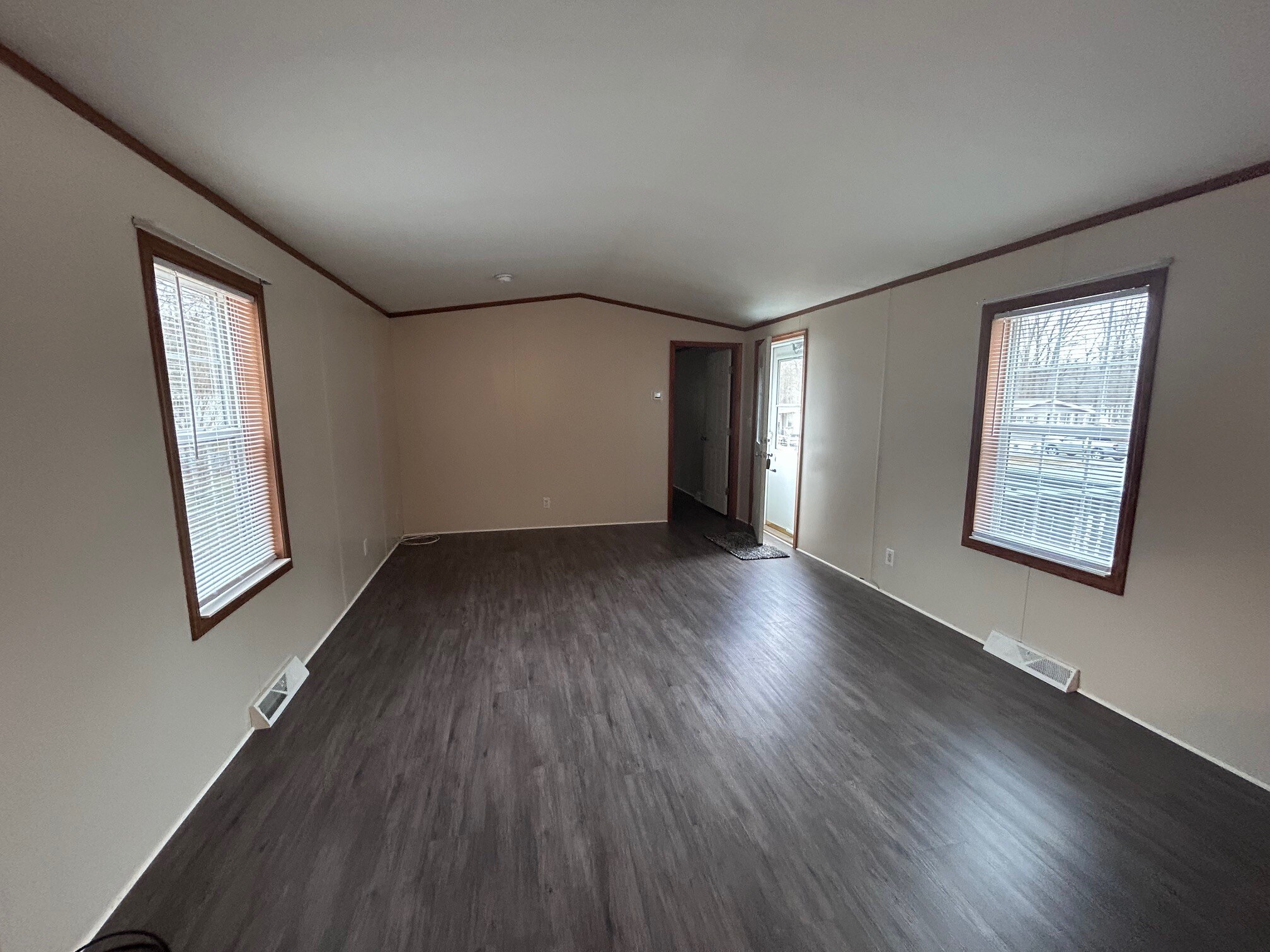 Building Photo - 17 Deer Run Pky