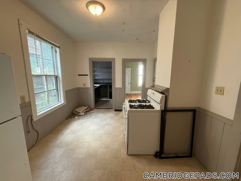 Building Photo - 55 Rindge Ave