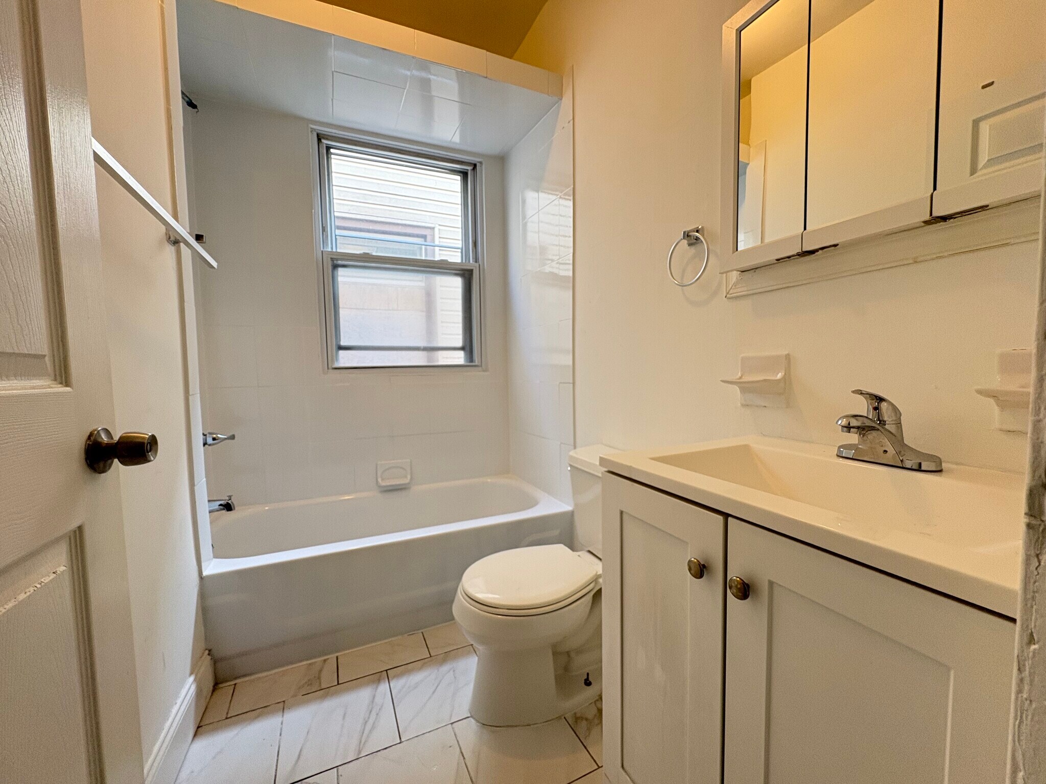 Building Photo - 181 Myrtle Ave