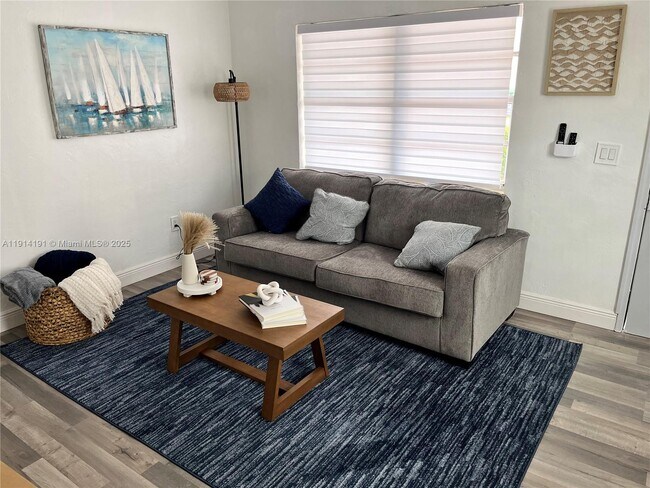 Building Photo - 1021 NW 37th Ave