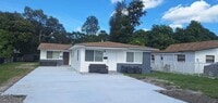 Building Photo - 1555 NE 148th St
