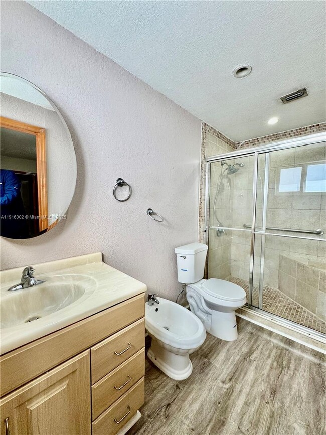 Building Photo - 8000 SW 17th Terrace