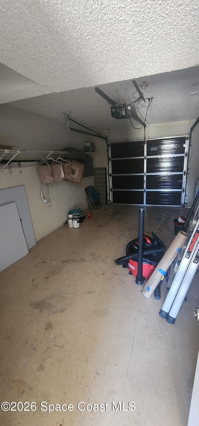 Building Photo - 8208 Presidential Ct